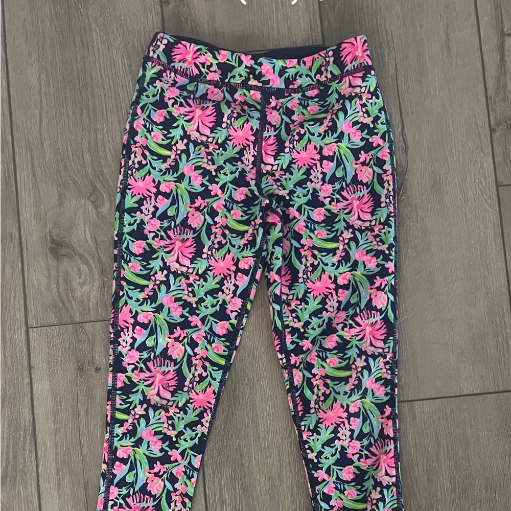 Lilly Pulitzer Pink/Green/Navy Floral Size 6-7 (M) Leggings good condition